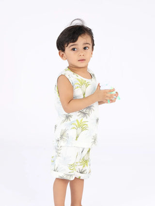 Sleeveless graphic pattern in white t-shirt & shorts set for baby - Kidulan