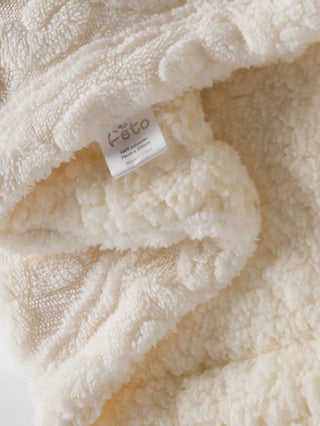 White blanket for baby boys & girls