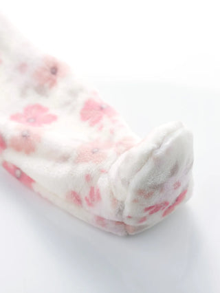Full sleeve pink flower pattern in white winter wear sleepsuit for baby boys & girls