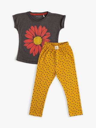 Half sleeve black pattern in yellow & brown t-shirt with leggings for baby girls - Kidulan